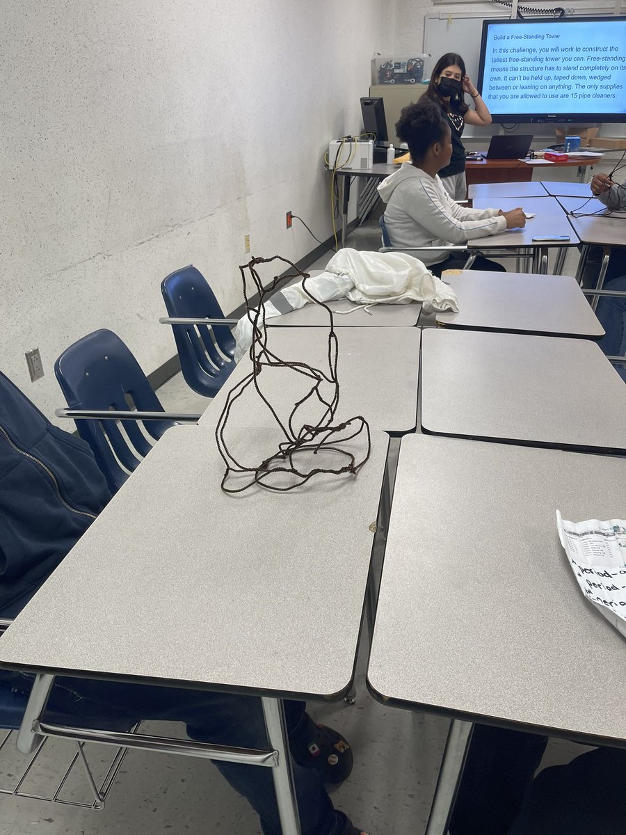 Mathlete429's tweet photo. Free-standing tower challenge @PlummerMS_AISD @lmamerson @TRod_Math13 #teamblaze #summerpowergames #middleschoolmatters #mathforward https://t.co/phPxZ8sWIT