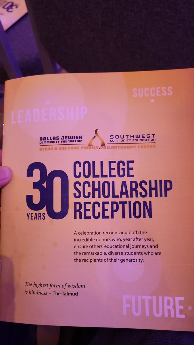 ECHSinCFBISD's tweet photo. @CFBISD @CFB_ECHS_PTSA @EchsExec @echsinteract2 @echskindclub Emaan and Arianna received the Cyd and Friedman Scholarship @DallasJCC this evening. #ECHSworkethic https://t.co/IY7SZvTZIJ