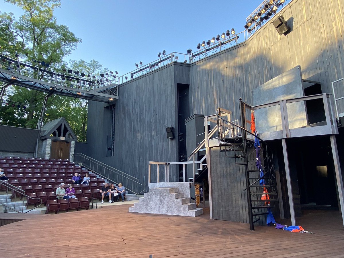 Can’t wait for the show to start!
<a href="/ElenaR_ISU/">Elena Roth</a> and I are seeing <a href="/IllinoisShakes/">Illinois Shakespeare Fest</a>’ ‘Complete Works of William Shakespeare (abridged)’ tonight—break a leg!
Get your tickets: IllinoisShakes.com/tickets