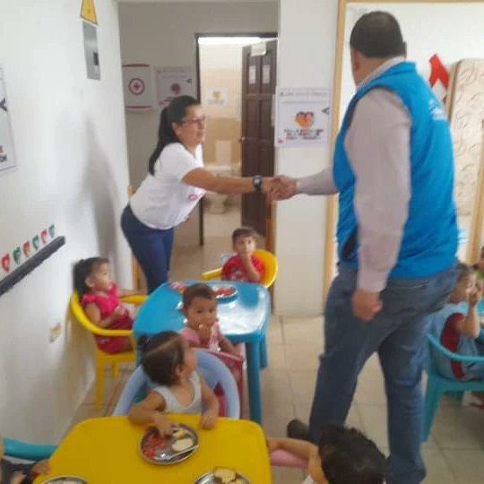 PedroXavierAgu4's tweet photo. #Guayas| Con la  coordinadora de servicios sociales visitamos unidades #CDI del cantón #Balzar con el objetivo  de verificar  la atención  que reciben los infantes. 

Para el #GobiernoDelEncuentro la niñez es prioridad.

#JuntosCumplimos https://t.co/Eo7QECLidY