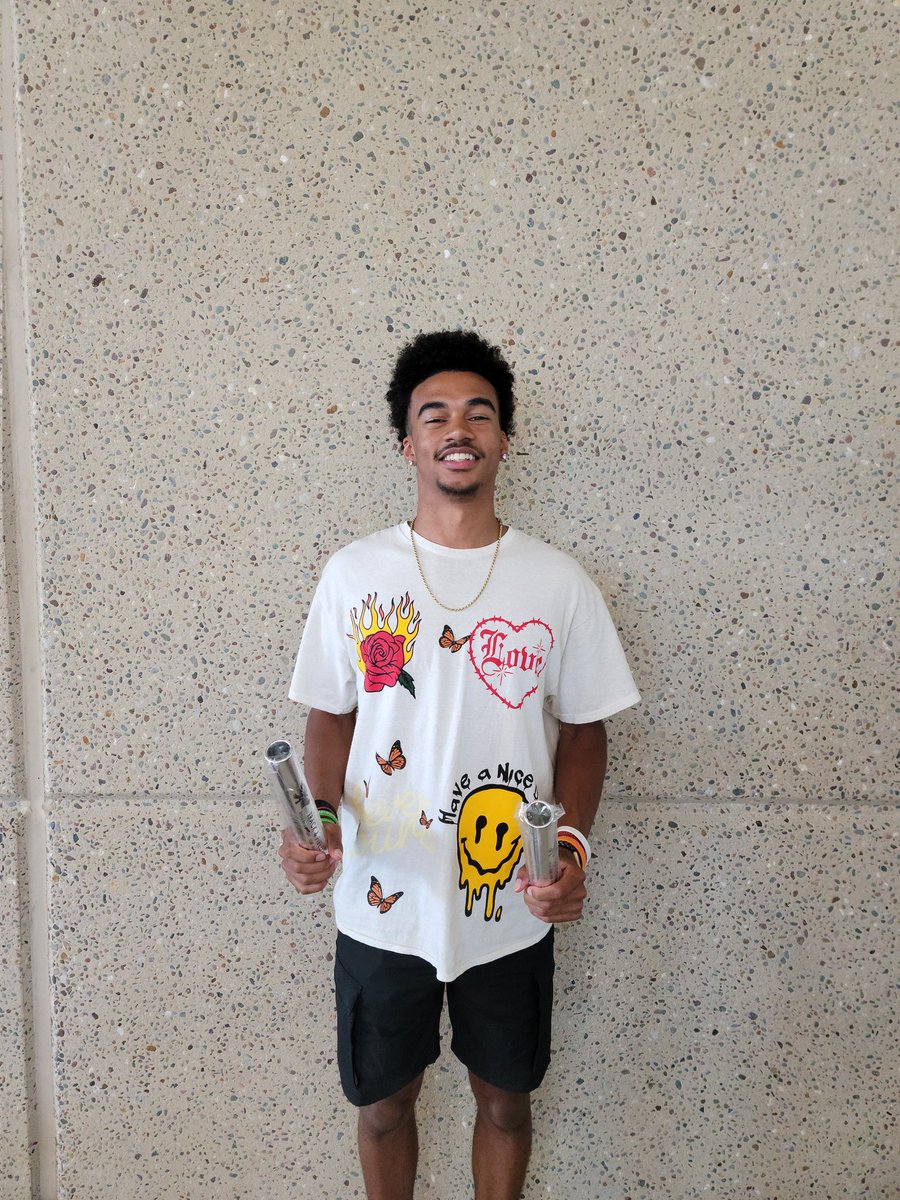 ⚡⚡⚡ <a href="/Hawk_TF/">Ankeny Boys T&F</a> Banquet and Awards Night
<a href="/TyreseMiller11/">Tyrese Miller</a> won MVP and is now the school record holder in the 100 and 400. He scored 34 points at the Iowa State Meet and became the 1st HS runner in history to win 100/400 double <a href="/DrakeRelays/">Drake Relays</a> setting a record in 400 with a 47.91.