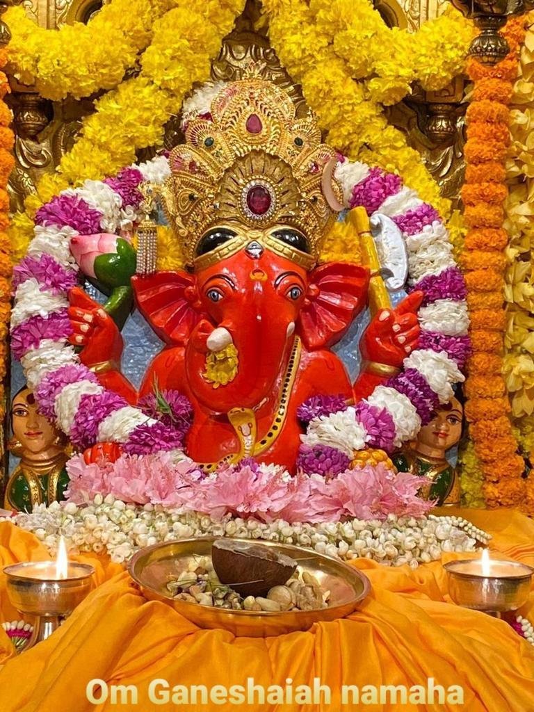 Raj__1965's tweet photo. ट्विटर पर उपस्थित सभी श्रदालुओं को
सुप्रभात, जय श्री  सिद्धिविनायक जी की https://t.co/72oKqaStLS