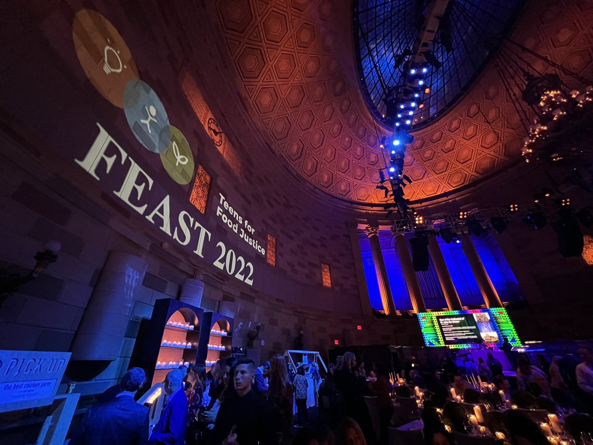 To then head to <a href="/tffjinitiative/">TeensforFoodJustice</a> gala supporting urban ag alongside <a href="/NYCUrbanAg/">NYC Mayor's Office of Urban Agriculture</a>! (And delicious noms from <a href="/shenarrigreens/">chef shenarri greens</a> Cadence!)