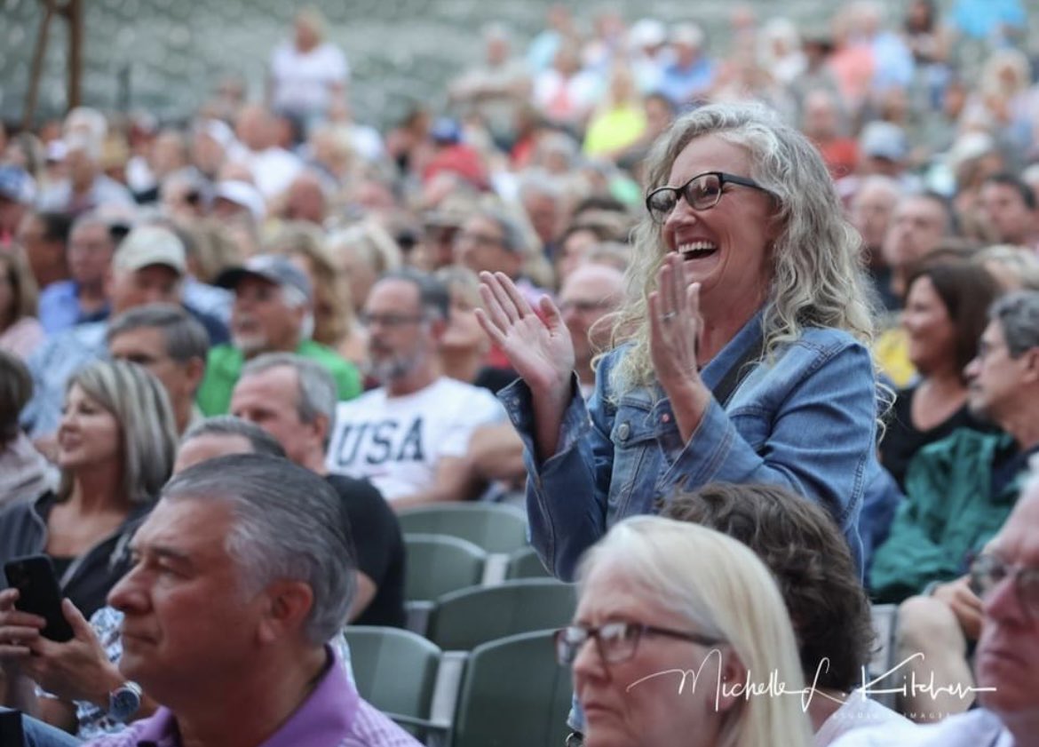 pluginbabygrl's tweet photo. What do you do when  @JacksonBrowne starts his opening number and you realize you’re the only one dancing? You dance bigger. 🕊 https://t.co/OCbkFLDFC0