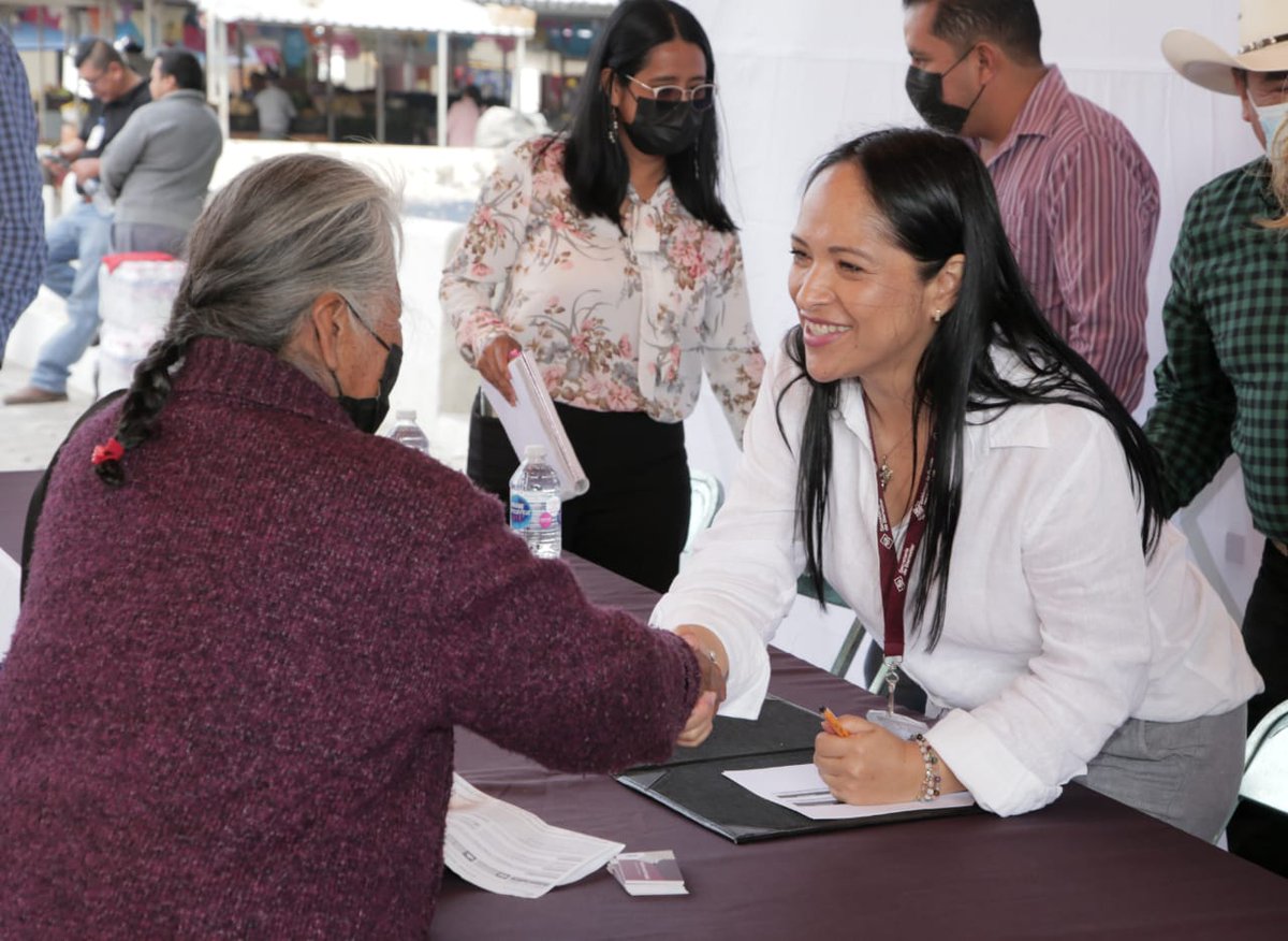 LizSanchezSM's tweet photo. Que bello es #Tochimilco, nuestra jornada de #MartesCiudadano me permitió conocer gente divina y recorrer un municipio más. 

Atenderemos la instrucción de nuestro gobernador @MBarbosaMX y seguiremos caminando #Puebla. 

#TienesGanasDePuebla https://t.co/fYeSGTEfh9