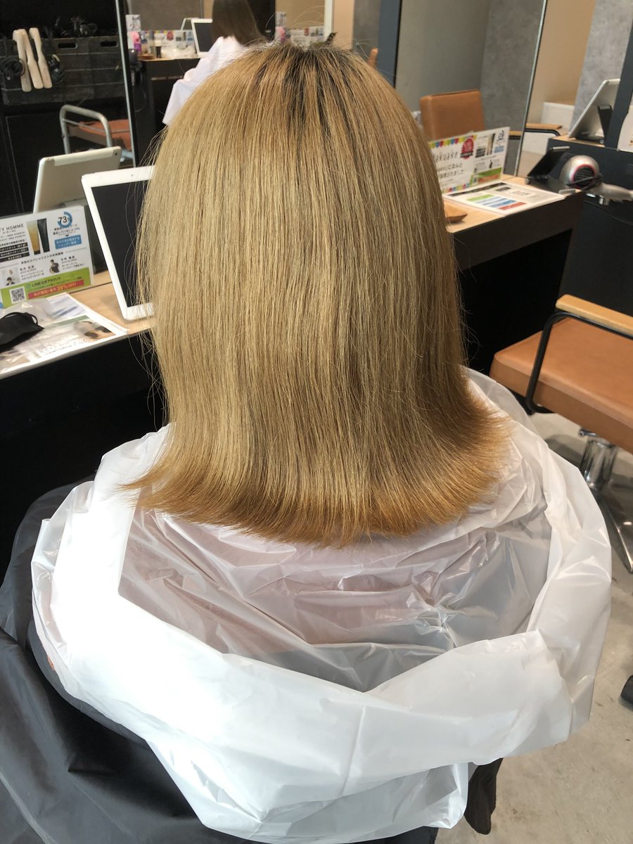 RRcm1003's tweet photo. before➡️after🫧🫧

#ブルーブラック ブラック多め🖤
#ミニボブ
実は #インナーエクステ 仕込んでます。 https://t.co/qvQvLUiOTr