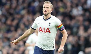 JigglywigChris's tweet photo. @NickBuckleyMBE England taking the knee “against all forms of discrimination”. Captain Harry Kane wearing a Rainbow armband to promote “inclusion and tolerance”. Delighted that England will be practicing what they preach by withdrawing from the Qatar World Cup….Oh wait! #QuitQatar 😡 https://t.co/nstJifO2eH