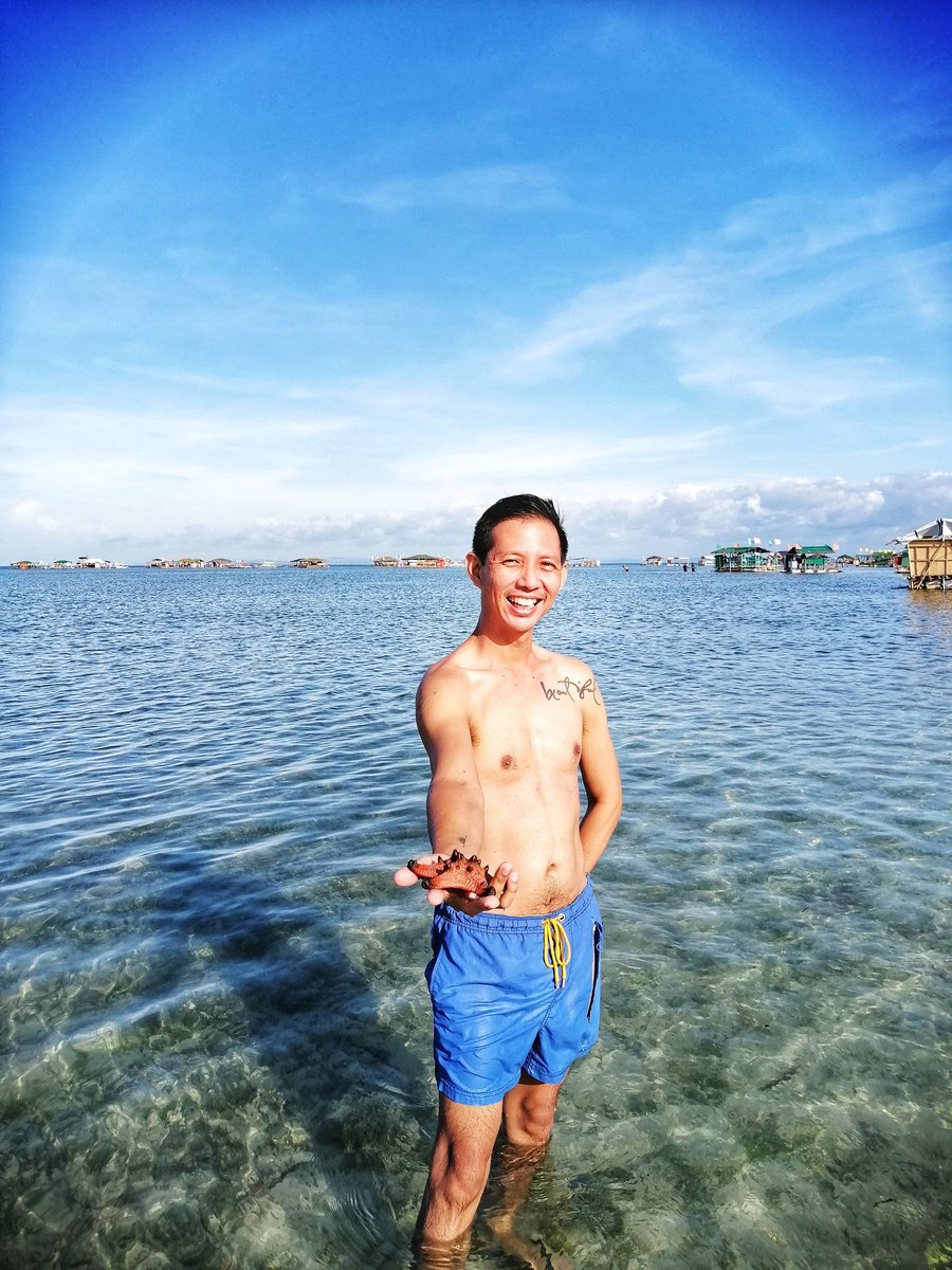 bluejimz's tweet photo. Fully VaSEAnated

#sea #WAVES #summer #islandlife #Swim #summer #Starfish #travel #ItsMoreFunInThePhilippines #cordovacebu #itsmorefunincebu #blue #Horizon #nature #Wanderlust #beautiful #shirtless #tattoos #tropical #fununderthesun https://t.co/39jVCOvHJ1