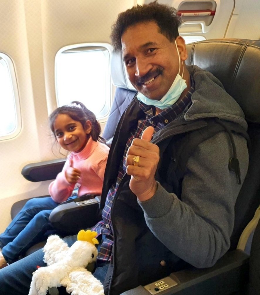 JacquieMelb's tweet photo. Coming home now #HomeToBilo 
👍👏👏😀🥰🥰🥰❤❤❤ https://t.co/ucj2i3Ctba