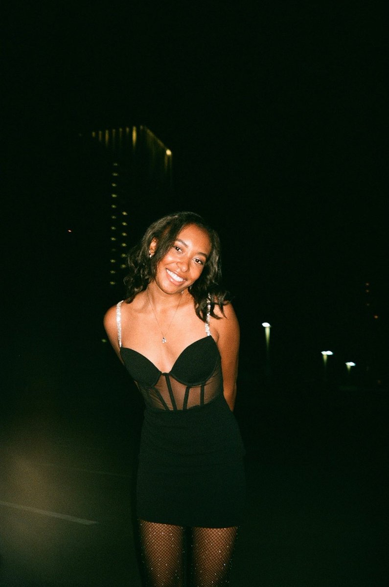 SSS_Sierra's tweet photo. Let’s just pretend it’s still January bc I just got these photos :) https://t.co/HzJ7AhMVr9