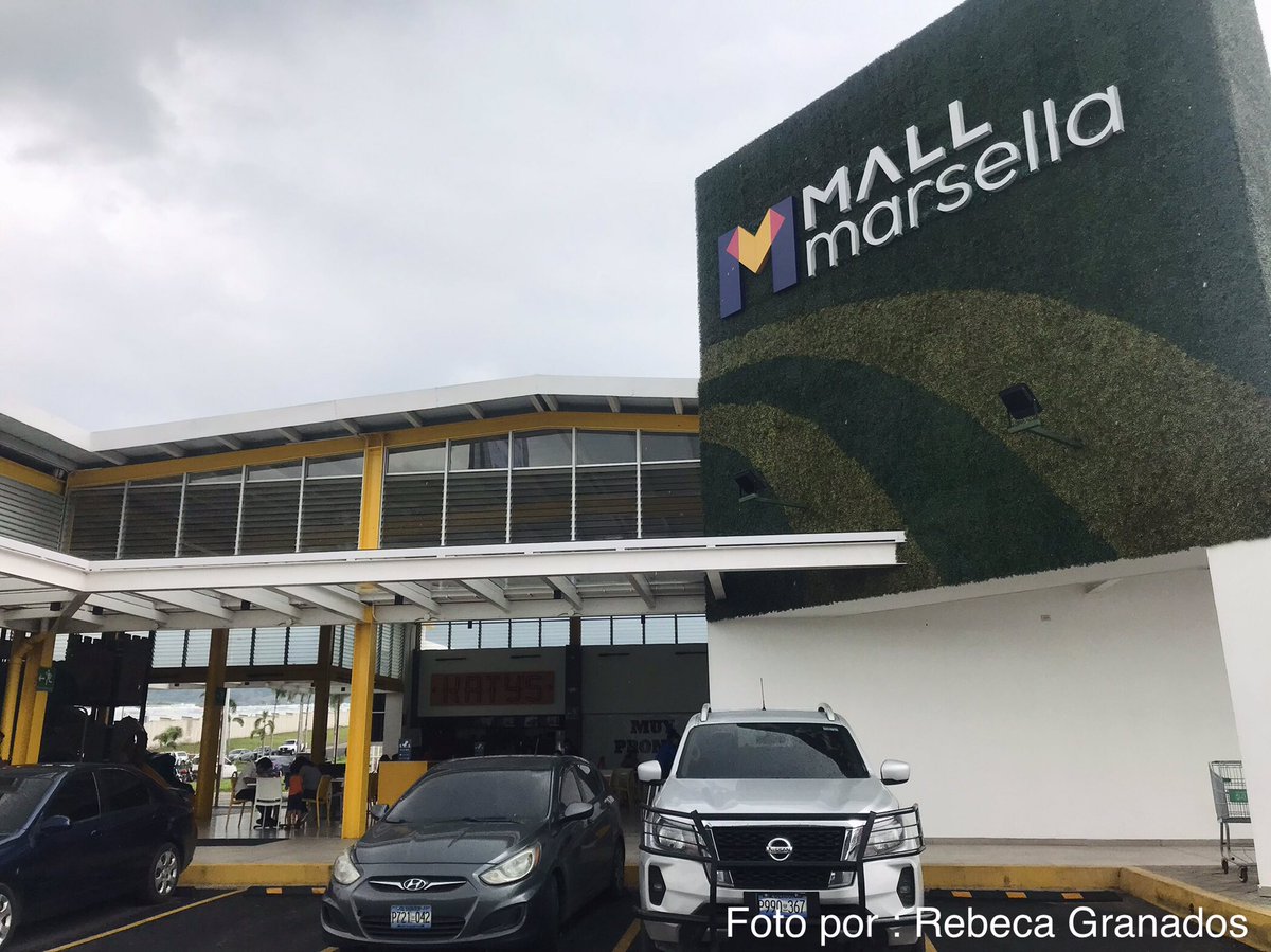 daniela_g51's tweet photo. #eccdigital | “Continúa la obra en centro comercial Marsella” por Rebeca Granados.
A finales del año 2021, se inauguró el centro comercial Marsella, ubicado en el municipio de San Juan Opico, departamento de La Libertad. https://t.co/QvArpmZ86N