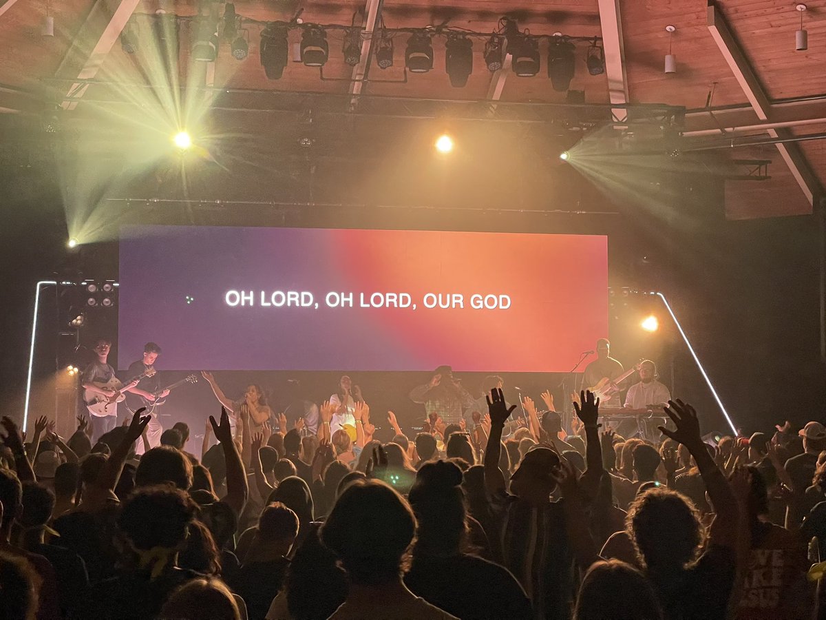scotthuff's tweet photo. Praise JESUS!! The Lord moved in mighty ways in the lives of teenagers tonight at Srudent Life Camp! I’m so thankful for the privilege and responsibility to preach the Gospel each and every time The Lord provides me. I’m thankful for The Lord to speak through me into open hearts. https://t.co/crAOKY9nZ9