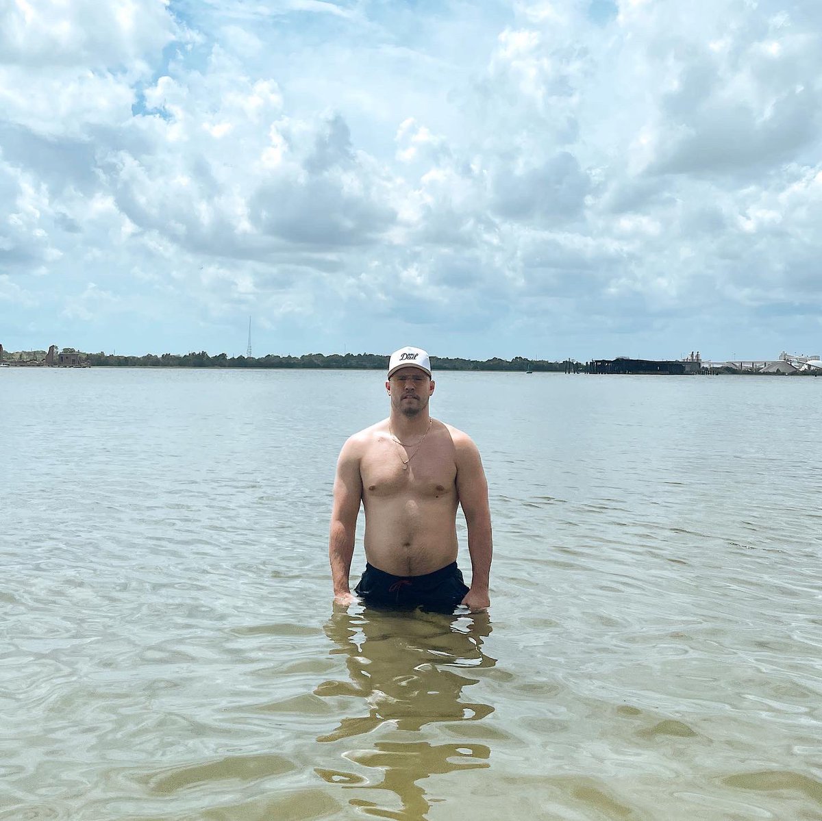 Will Compton tweet media