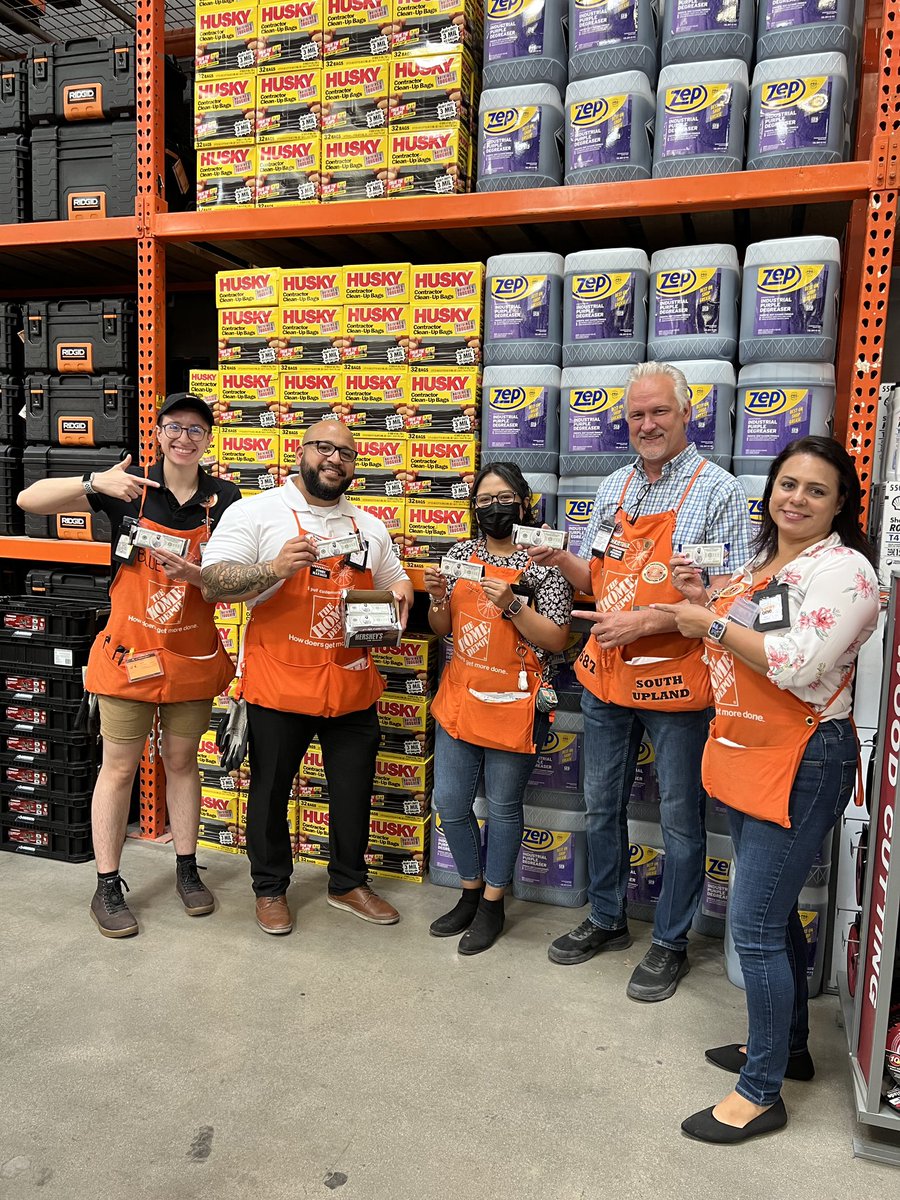 Also celebrating <a href="/CesarCerda0687/">Cesar Cerda</a> 16 years with The Home Depot, Thank you so much for all you do for team!  #homedepot0687 What a great leader! Also a million dollars in services “the special candy bars” <a href="/VelaSulema/">Sulema Vela</a> <a href="/RayaTrina/">Trina Mendoza</a> <a href="/FrankGarciaTHD/">Frank Garcia</a> <a href="/CitlaliHD0687/">Citlali Hernandez</a> @jessicaa0687