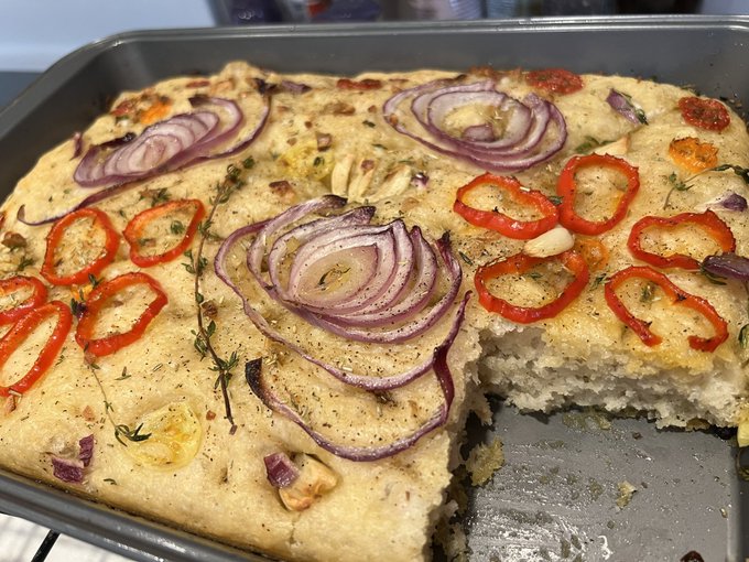 Watch Evelyn Claire's leaked NSFW photo on TwXstars