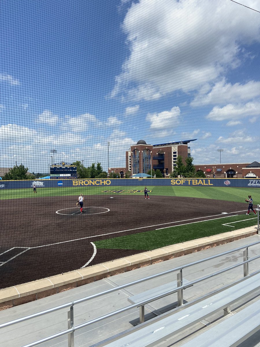 jb_freeman's tweet photo. I had the privilege to get to play softball in Oklahoma this weekend. Our team went 5-0 but didn’t get to play the championship due to rain and delays. We were blessed to be able to play at the University of  Central Oklahoma.  #frostfalcons2025 #OklahomaCity https://t.co/LjtY1HmcoC