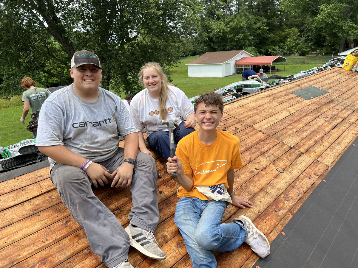 RileyJester522's tweet image. Impact Yadkin day 2 🔨🪚🪛 @MagnifyMinistry