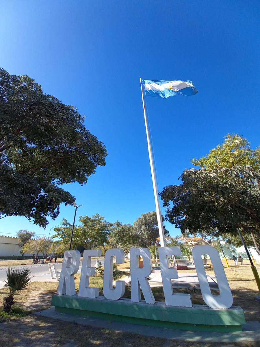 TC2000 va a la Escuela tweet media