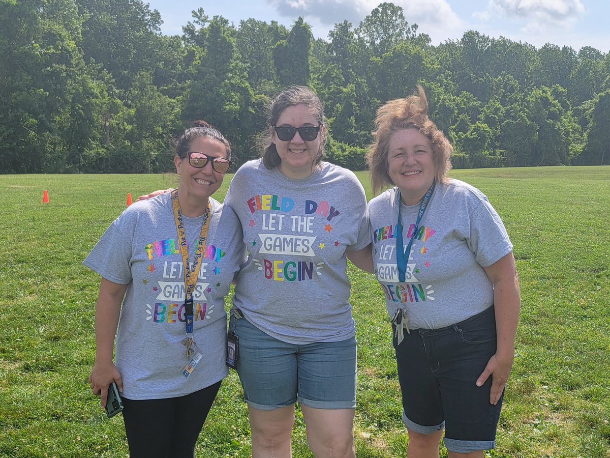 Principal_LSES's tweet photo. What a great day and time, nothing is possible without staff support and student joy. @LortonStationES @AP_C_LSES @ccberry16 @drNEKing @graceetayloredd @KraftJesse @fcpsnews @FCPSR3 #meepmeep https://t.co/PYL3vGgXXn