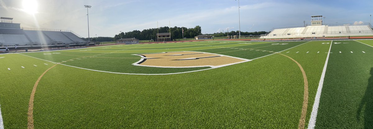 we2_football's tweet photo. Thankful for this community and all our sponsors for providing incredible facilities and opportunities for these young men and helping to consistently provide the best high school football experience possible. https://t.co/n4P4742P66