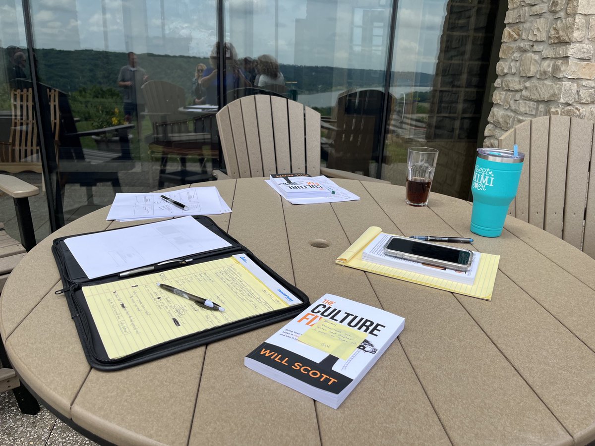 DebLecklider's tweet photo. Thank you @thitchcock99 and @Shelby_Eastern Leadership Team for spending valuable time today focusing on School Culture & Core Values. #CultureFix @CultureCzars #WillScott #GreatTeam #GreatDistrict https://t.co/F5svQT88Tr