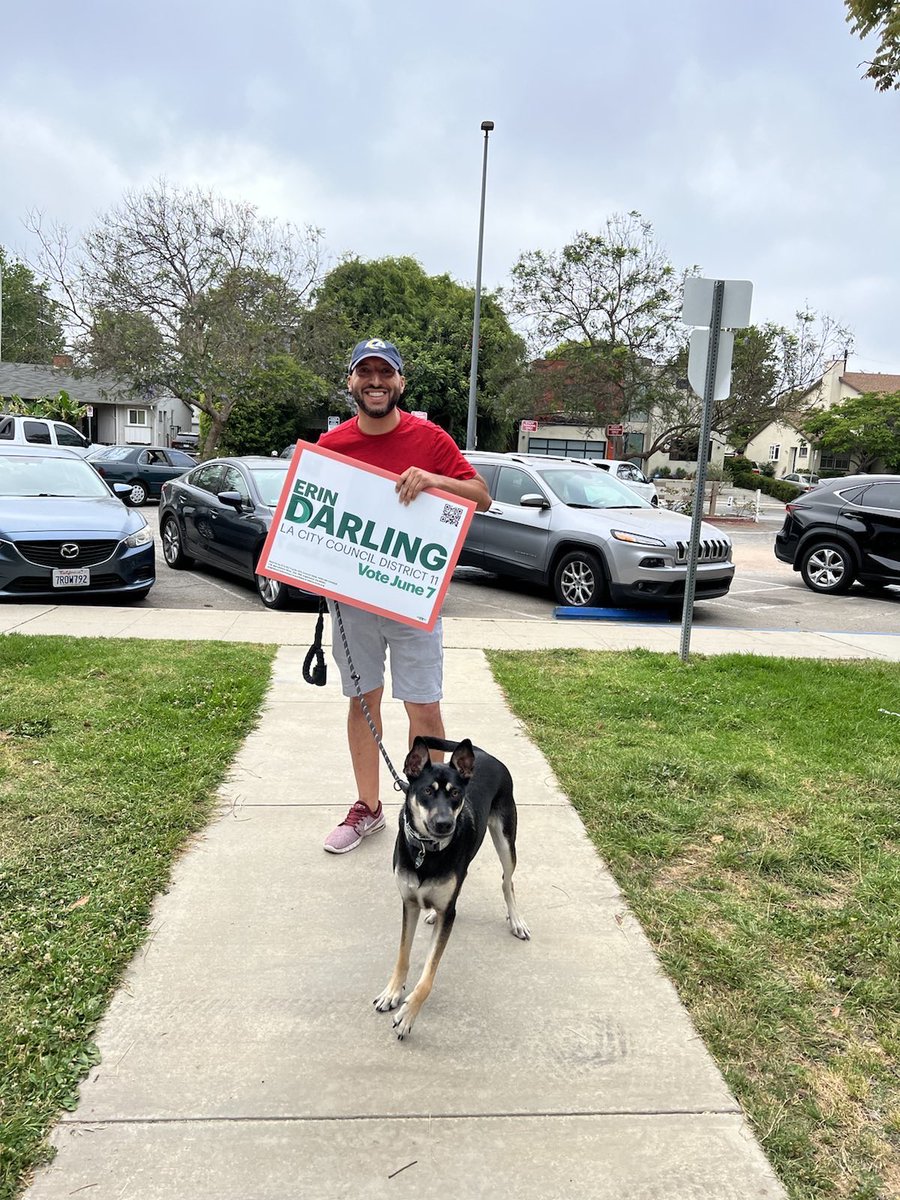 marvistavoice's tweet photo. @WestsideDarling @WestsideForEv #TeamDarling with the final pitch for a Westside for Everyone! #WestsideDarling https://t.co/f4jPdb5Kr1