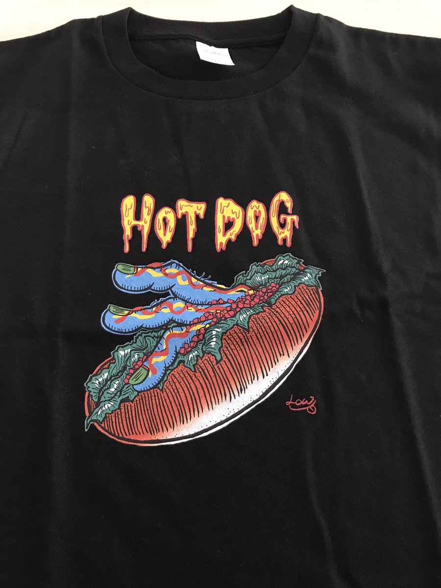 Low6s's tweet photo. Tシャツ届いた。発色も黒ベースだと派手すぎず良い感じで、着やすそう。Mサイズ結構でかいのな〜久しぶり過ぎて忘れてた。Tシャツトリニティにて販売、ショップ名はNUMBER 6sです。 #Tシャツトリニティ #NUMBER6s #Tシャツ https://t.co/P5AdW6eaJf