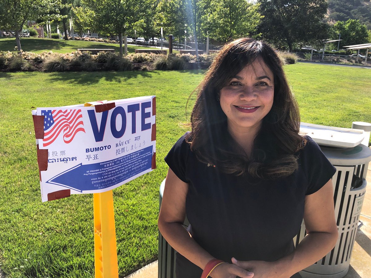 I just voted! Thank you everyone who has voted and for your support!

If you have not voted yet, please be sure to do so before 8:00 PM tonight. A complete list of voting centers: sccvote.sccgov.org/vote-person/of…

#CountySupervisor #SanJose #MorganHill #Gilroy #SanMartin #SCCVote