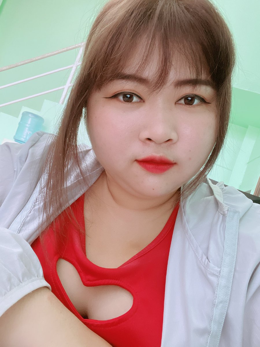 nongaon555's tweet photo. เบื่อเป็นเด็กอ้วนแล้ว อยากเป็นเด็กพี่ได้มั้ยคะ😉😝😝😝#แคปชั่นอ่อย #สาวอวบอ้วน #สาวอ้วนน่ารัก https://t.co/lbgeYRQIIi