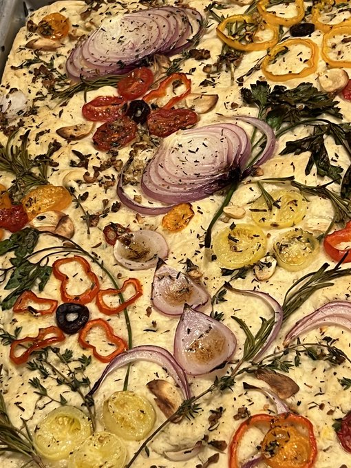 Watch Evelyn Claire's leaked NSFW photo on TwXstars