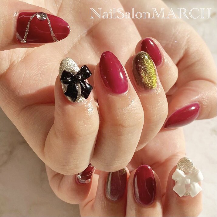 Nail Salon March