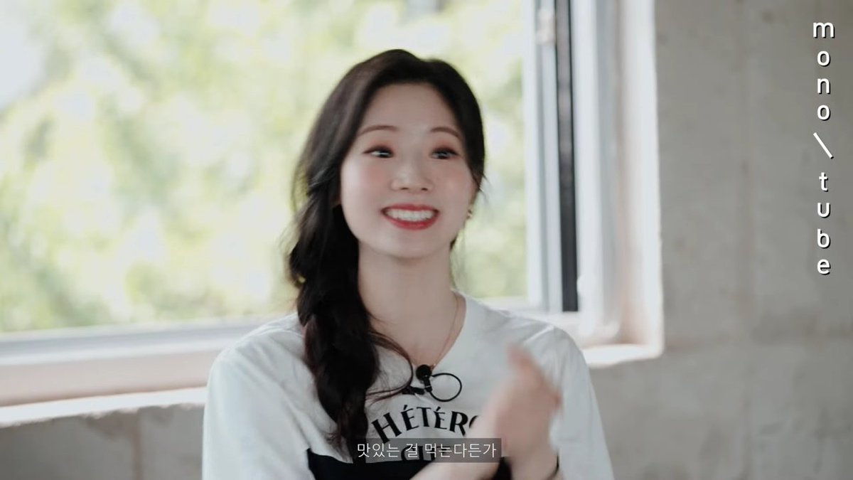 AllisonDeliva's tweet photo. @JYPETWICE I really love the way she smiles. Dahyun is just really so beautiful and adorable. Her smile is also making me smile. ππ
dahyun-FREE Vlog 4
#DAHYUNxMONOTUBE
#DAHYUNxO2nd
#DahyunFree @JYPETWICE https://t.co/gh4tP0aduR