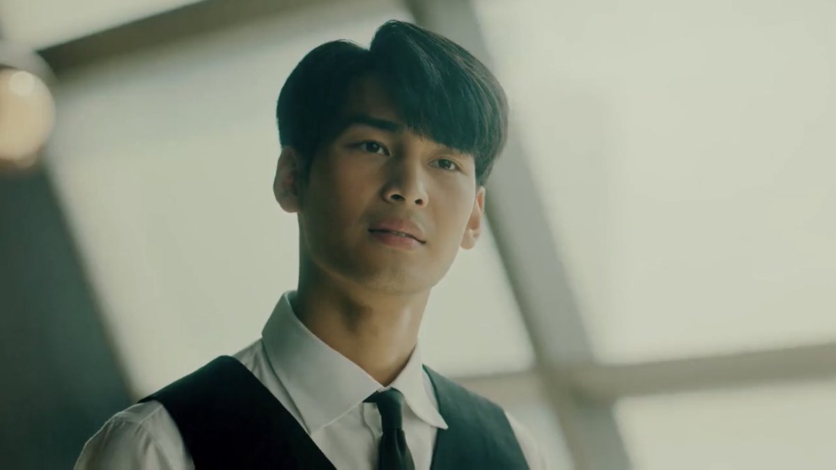 SEMANTlCERROR's tweet photo. the finest bodyguard ever #kinnporschetheseries https://t.co/JMBOq8tRuv