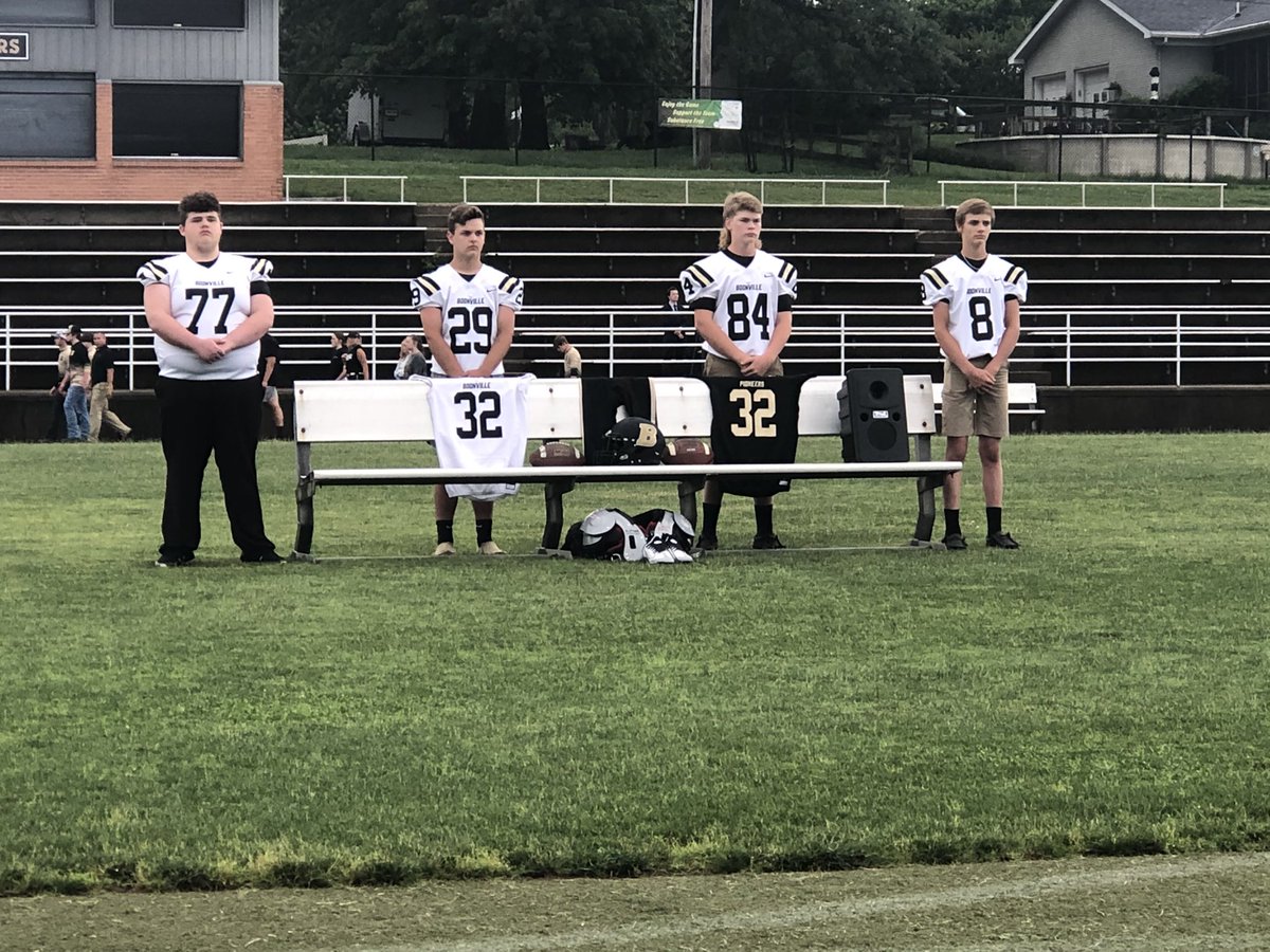 bhs_main's tweet photo. “Even in the darkest of nights, a ray of hope shines through.”

Proud of our students, coaches &amp; staff for the dignity and respect they showed to Gage, as he will continue to positively affect lives through being an organ donor.
#RIPGage
#OrganDonor 
#GreatYoungMan https://t.co/122ls9H7S6