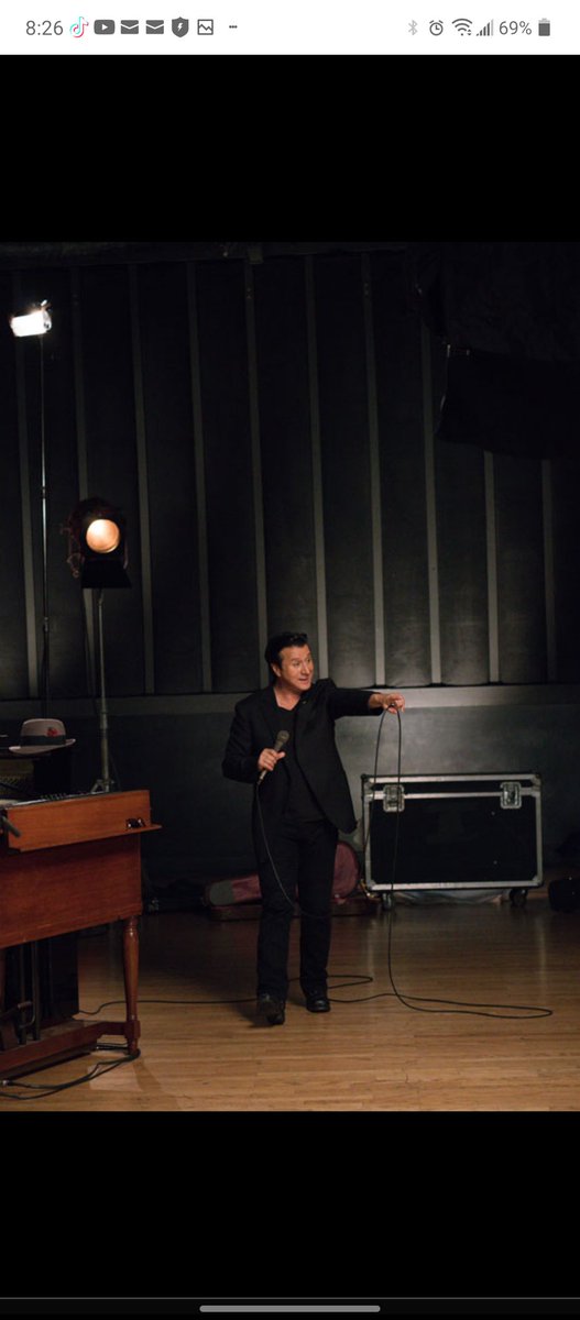 steveperryangel's tweet photo. #StevePerry #Traces2018 #TheVoice #steveperryfans https://t.co/hUzvZmJvT3