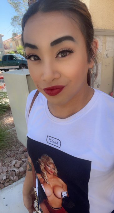 Me just being me? I donno wanted a selfie lol https://t.co/jkuzu2RwZF<a href="/tag/newprofilepic"class="tags"><span>#newprofilepic</span></a>