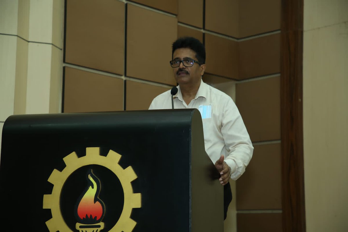 IIMMumbai's tweet photo. NITIE welcomed the PGP batch of 2022- 24 in the campus on June 7. The first day of the 5-day induction program was inaugurated by Prof. Manoj K Tiwari, Director, NITIE. The induction program is planned to help unwind the students and get assimilated into the institute environment https://t.co/DvEdgOVA4r