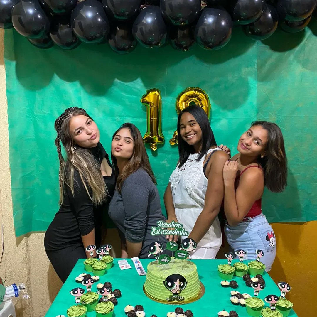 gracyy_rss's tweet photo. Amo vcs dmais..❤
#quarteto https://t.co/cdyotfI80H