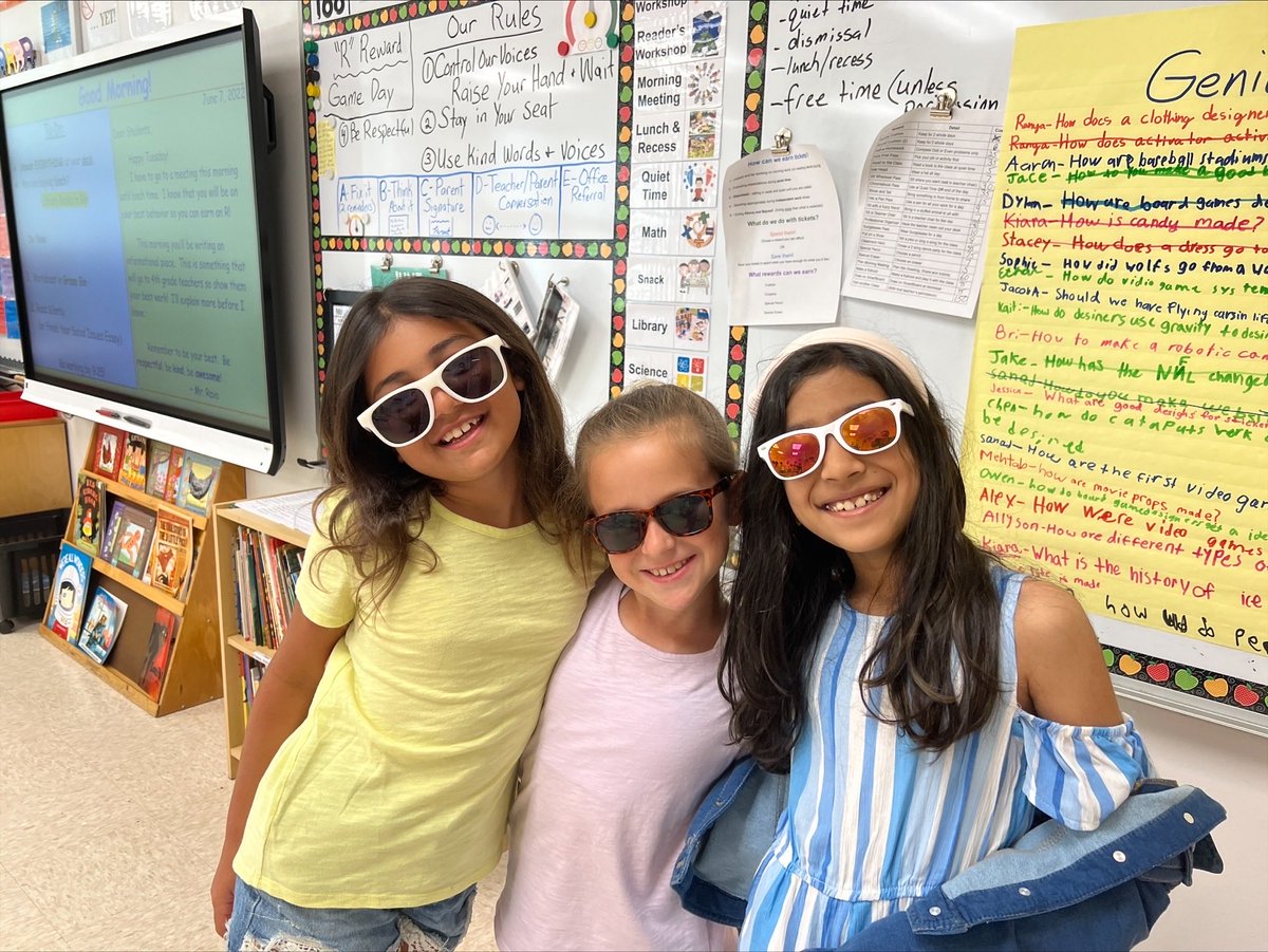 mrszeidnerpob's tweet photo. #FutureMeWeek is off to a great start! Kids have learned about how their interests play a role in their future job, and watched parent presenters share about their career & asked questions! Tomorrowโs #DressForSuccess day, get those blazers out! โฆ@GuidancePobโฉ #CCR https://t.co/BBXscskfrc