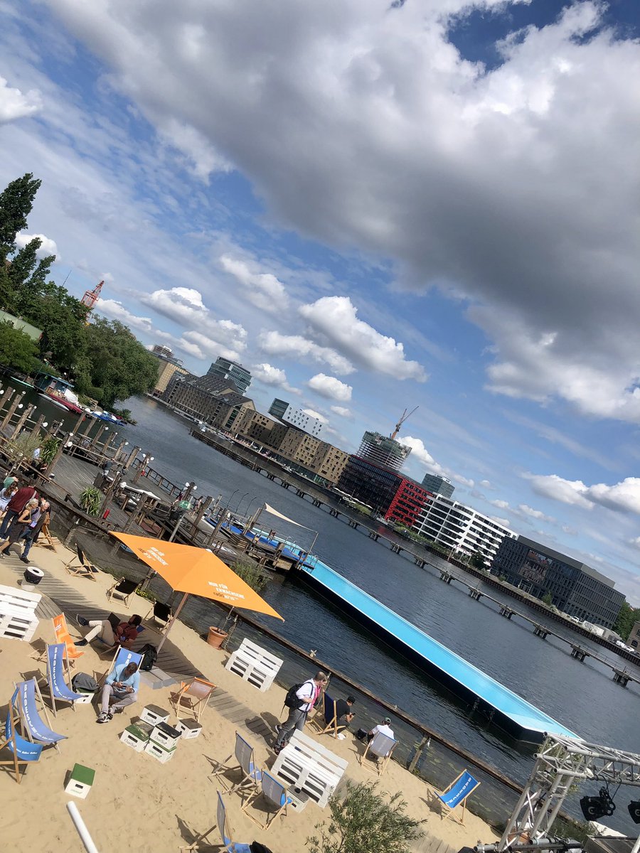 First sunny day at <a href="/republica/">re:publica</a>
#badeschiffcalling #berlin #rp22 #kreuzberg <a href="/bexsteer/">Rebecca Zöller</a>
