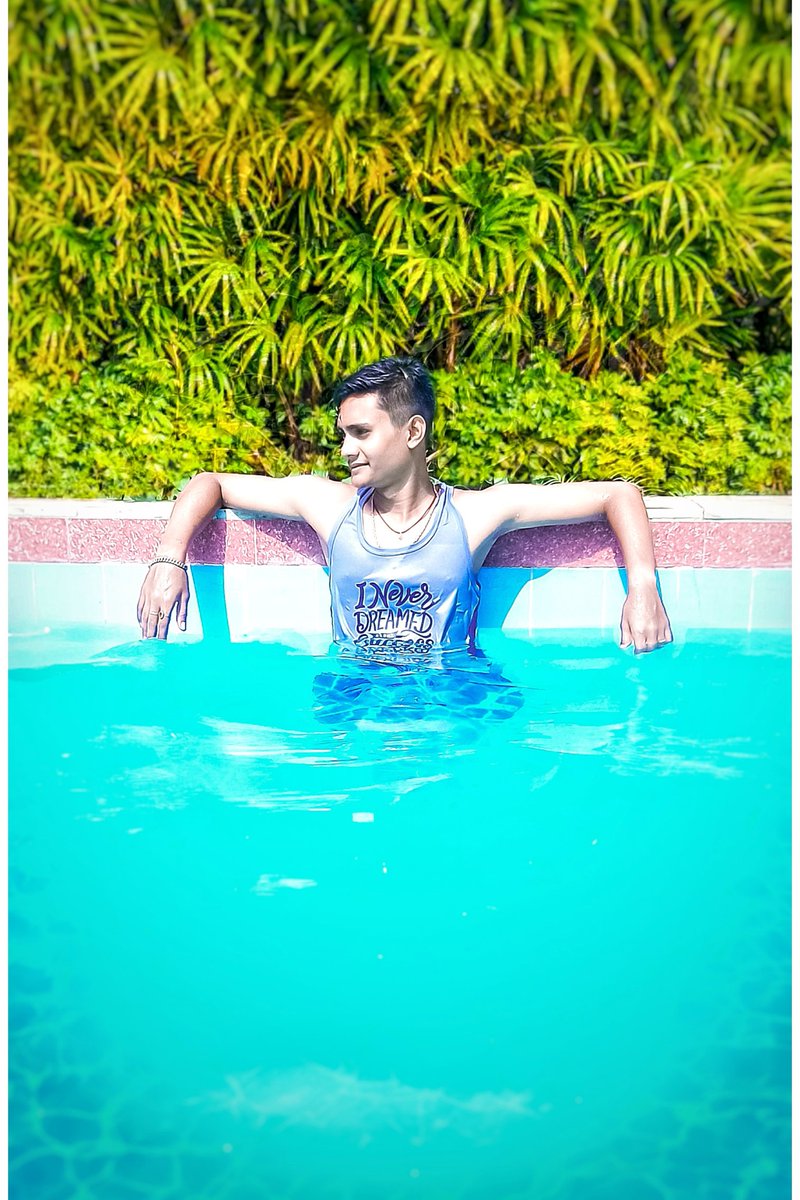 sumantadas2001's tweet photo. ★ Life Is Cool By The Pool ★ https://t.co/n46cjawQJc
