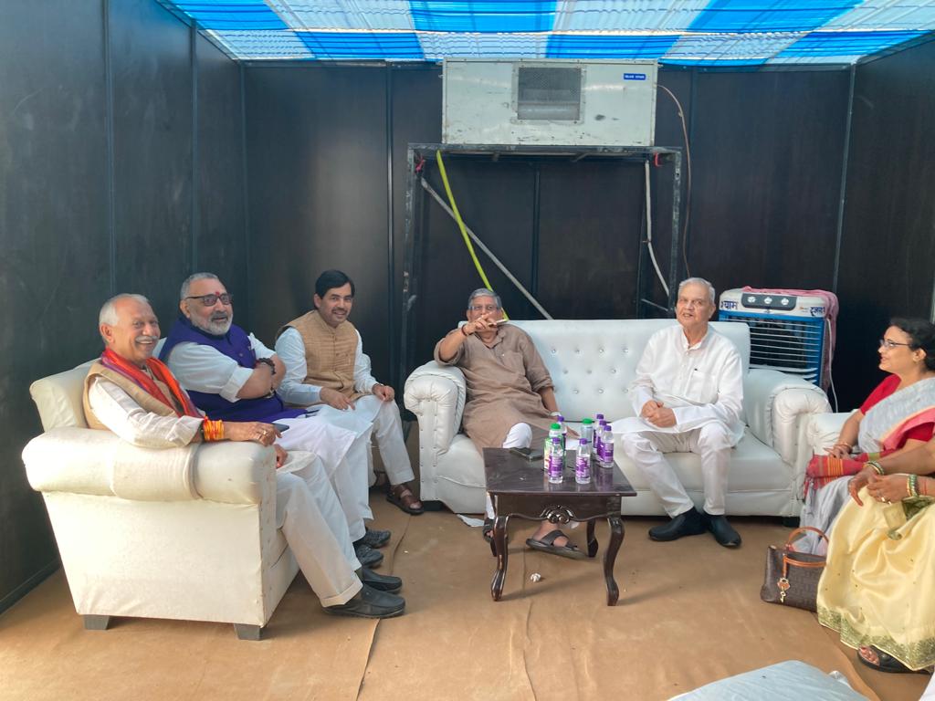SIGRIWALBJP's tweet photo. मा० मुख्यमंत्री श्री @NitishKumar जी  एवं मा० केंद्रीय सड़क और परिवहन मंत्री, भारत सरकार श्री @nitin_gadkari जी द्वारा 13585 करोड़ रूपए की लागत से 15 राष्ट्रीय राजमार्ग परियोजनाओं के लोकार्पण एवं शिलान्यास समारोह में शामिल  हुआ। https://t.co/1pqHPsWzOB