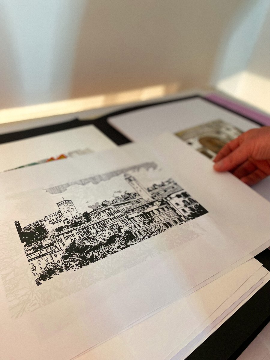 Una mostra di #disegni realizzati #amanolibera  con china e pastelli.

Sabato 18 giungo ore 18:00 a #volpagodelmontello presso la #barchessaloredan in via Fra' Giocondo 57.

#vernissage #arte #mostra #treviso
