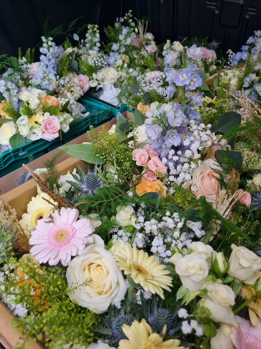 Adonis Flower Designers 🏳️‍🌈💐 tweet media