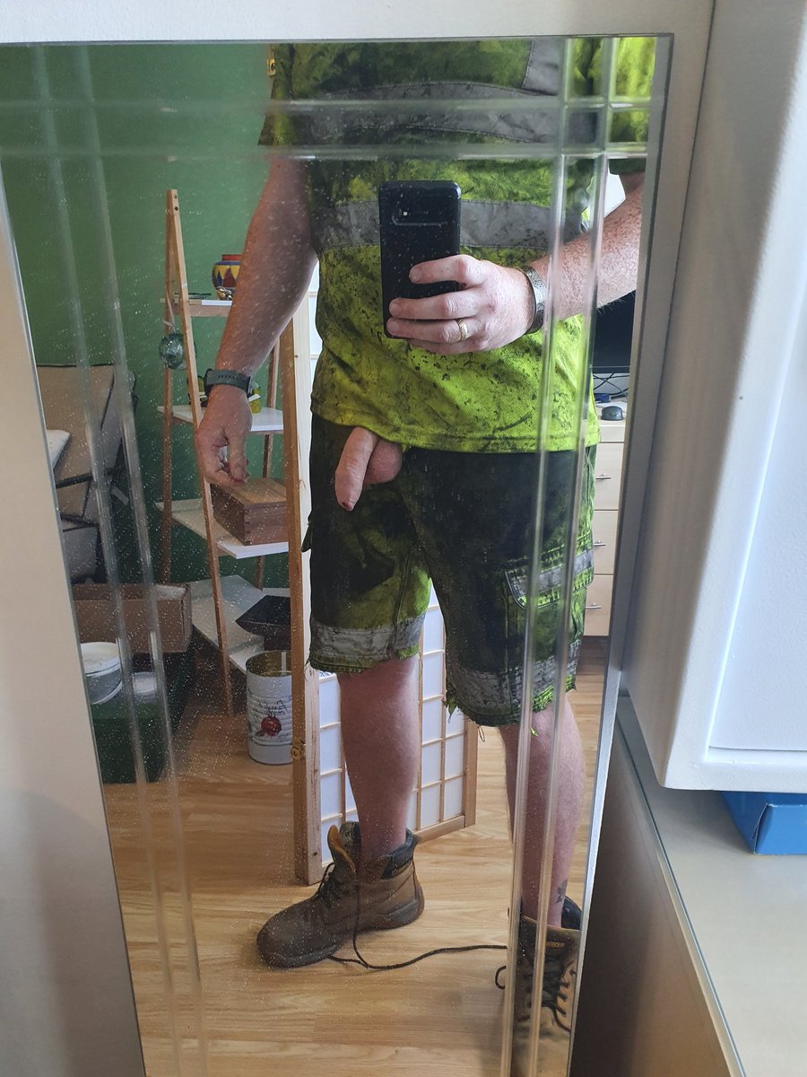 Uncutjockuk's tweet photo. Working tradie oink https://t.co/65th3Pnrks