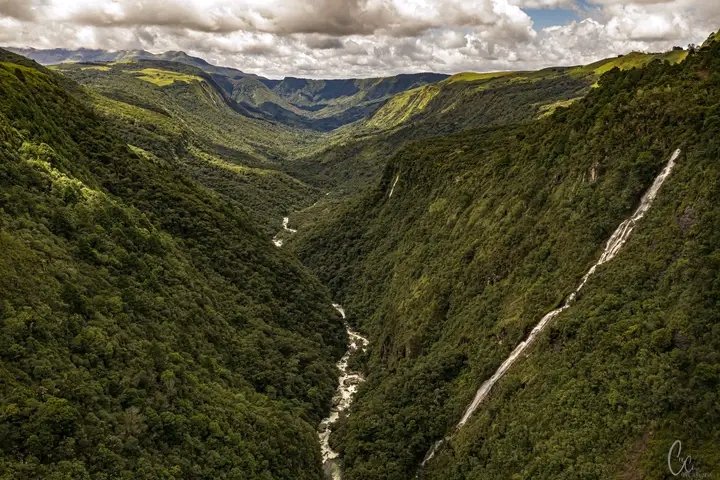 eTourZim's tweet photo. #Pungwegorge #Nutchfalls #Nyanga #visitzimbabwe 
Photo Credit: Chris Cragg #farandwidezimbabwe https://t.co/tvqkiTGwAE