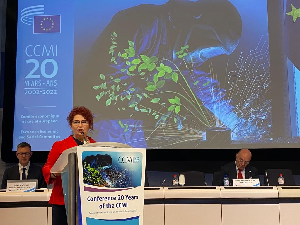 EESC_President's tweet photo. Delighted to celebrate the @CCMI_EESC 20th Anniversary.

The CCMI constantly adapts to address new challenges: digital and green transitions, war in Ukraine.

A strong #EUindustry is key for the future.
United we can bring change for our industry, people and planet.

#20YearsCCMI https://t.co/9TfVrD9omY