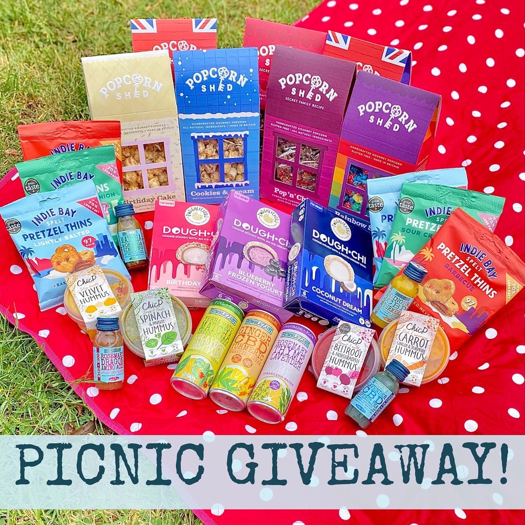BumbleZest's tweet image. 🧺☀️PICNIC BUNDLE GIVEAWAY🧺☀️

Happy Hump Day! We’re giving you the ultimate mid-week giveaway for your next picnic day this summer😍

Simply LIKE, FOLLOW &amp;amp; RETWEET to WIN this bundle of goodies!

UK entries only • Closes 15/06/22 • Winner announced on our Insta

GOOD LUCK!🍀