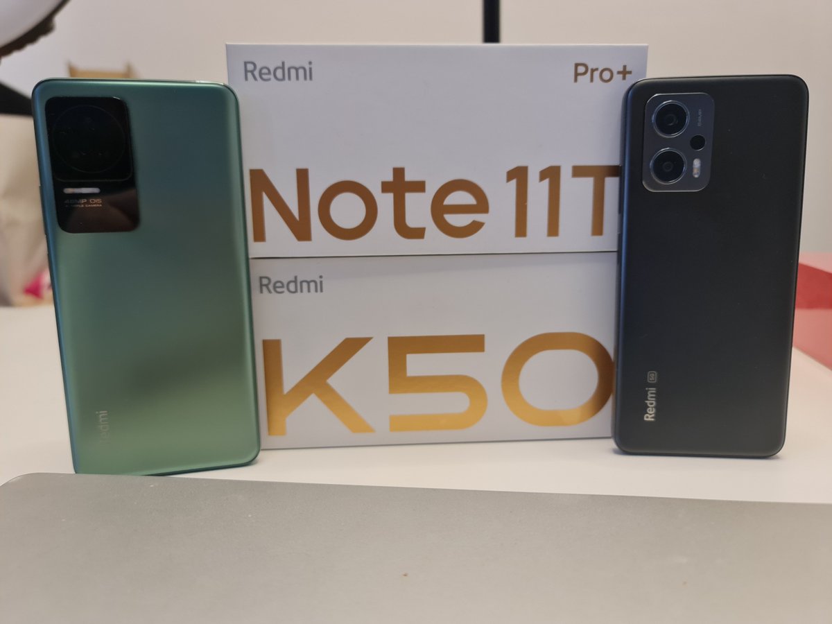 KaroulSahil's tweet photo. Dimensity 8100 at this price range is really awesome, nobody will say yeh realme ka design copy kiya hai🤪 #RedmiK50 #RedmiNote11TProPlus https://t.co/3lDYvGjcij