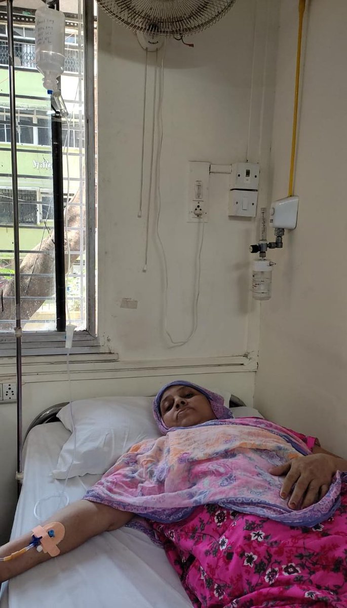 AnushaSp10's tweet photo. Thank you so much Respected Sonu Sood sir and SCF team for the immediate response 🙏🙏🙏we can't express your dedication  towards needy sir
Thanks a lot sir🙏🙏🙏🙏🙏
One more life saved
@SonuSood 
@SoodFoundation https://t.co/Y3CLYUKv6e